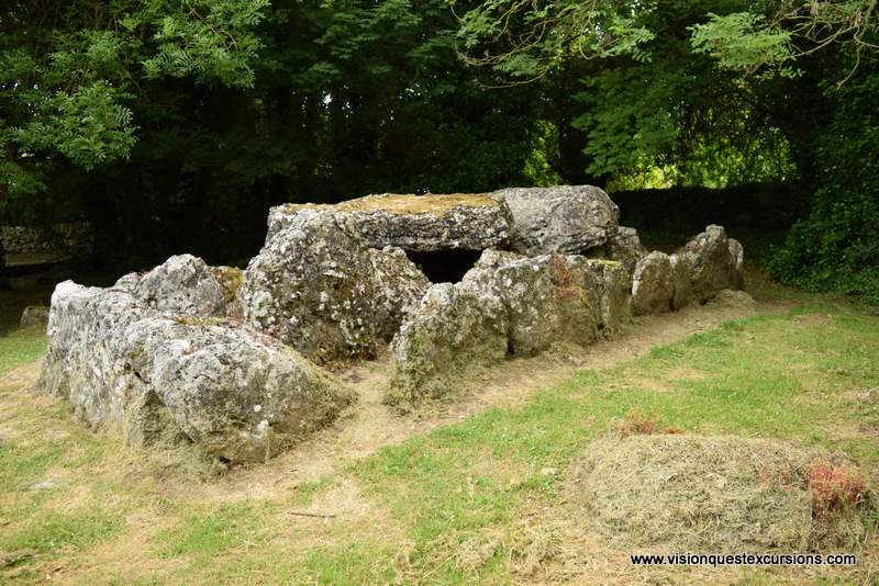 Graat Ireland tours of a Wedge tomb